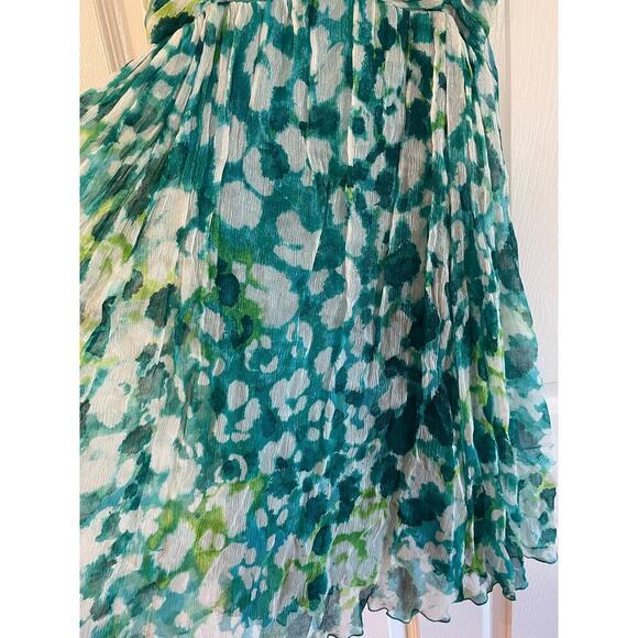 NWT Diane von Furstenberg Silk Knee Length Tent Dress size 4. - Picture 13 of 13